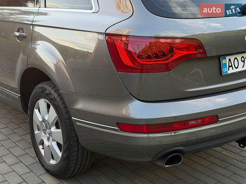 Позашляховик / Кросовер Audi Q7 2013 в Мукачевому