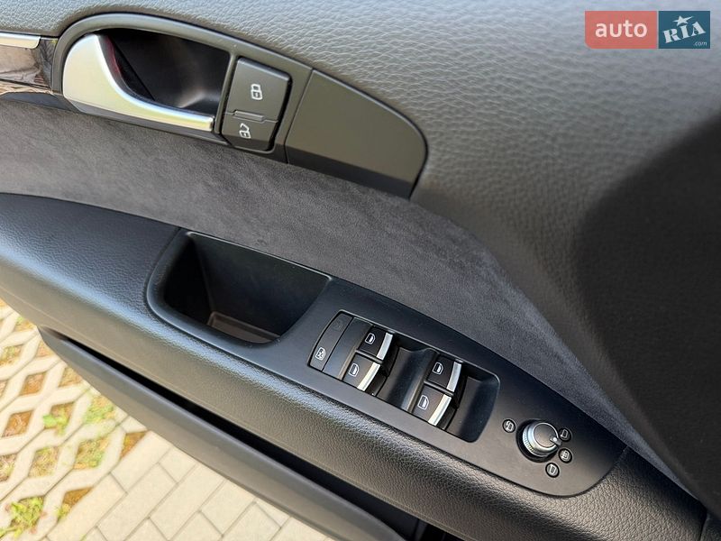 Позашляховик / Кросовер Audi Q7 2013 в Мукачевому