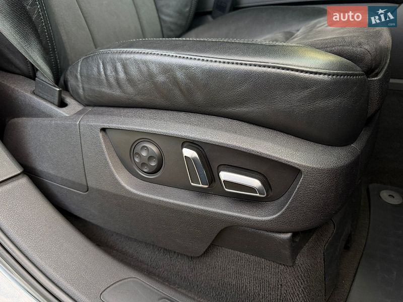 Позашляховик / Кросовер Audi Q7 2013 в Мукачевому