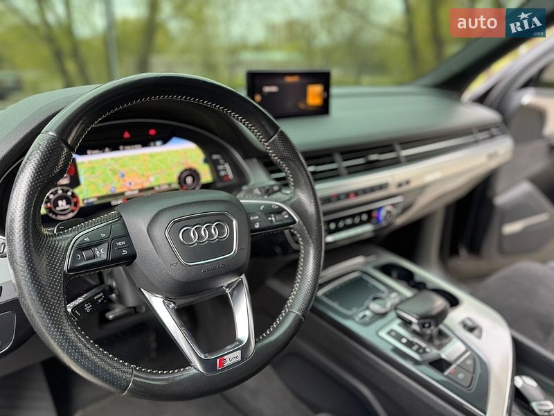 Позашляховик / Кросовер Audi Q7 2015 в Хмельницькому