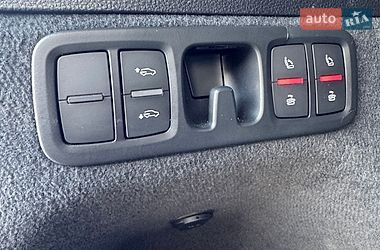 Позашляховик / Кросовер Audi Q7 2017 в Києві