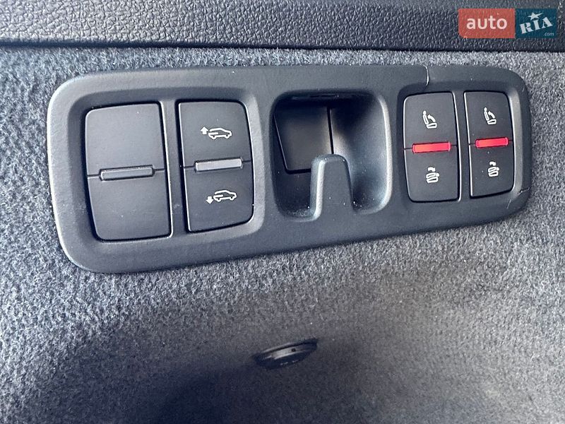 Позашляховик / Кросовер Audi Q7 2017 в Києві