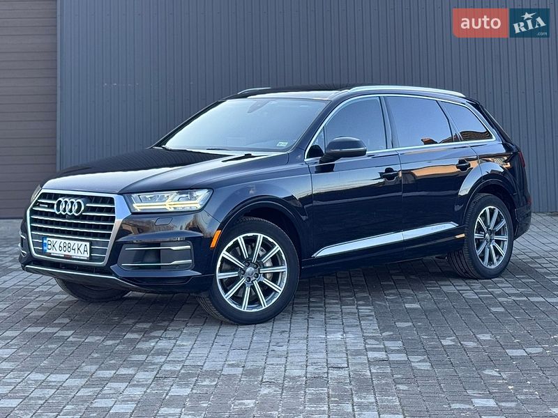 Позашляховик / Кросовер Audi Q7 2016 в Сарнах