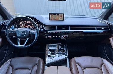 Позашляховик / Кросовер Audi Q7 2016 в Сарнах