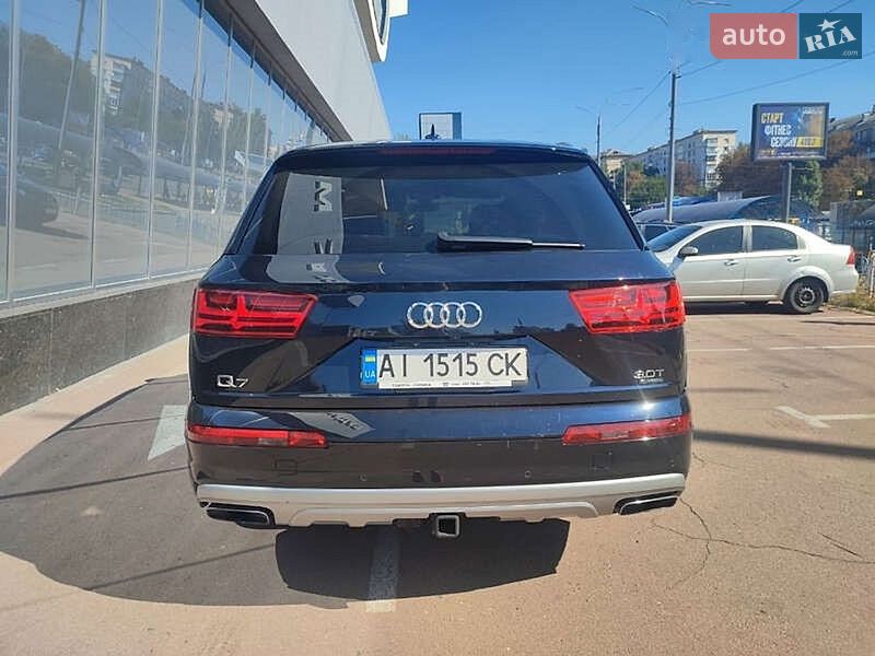 Позашляховик / Кросовер Audi Q7 2017 в Києві