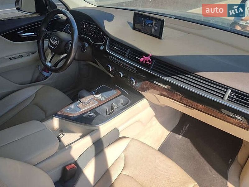 Позашляховик / Кросовер Audi Q7 2017 в Києві