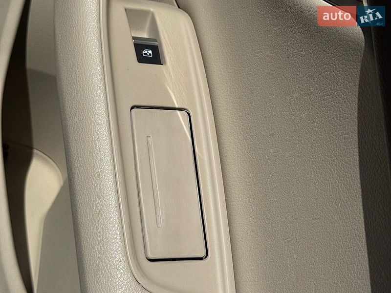 Внедорожник / Кроссовер Audi Q7 2017 в Стрые