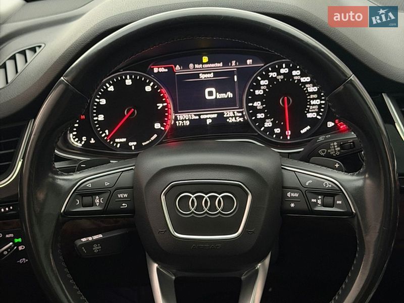 Позашляховик / Кросовер Audi Q7 2017 в Івано-Франківську
