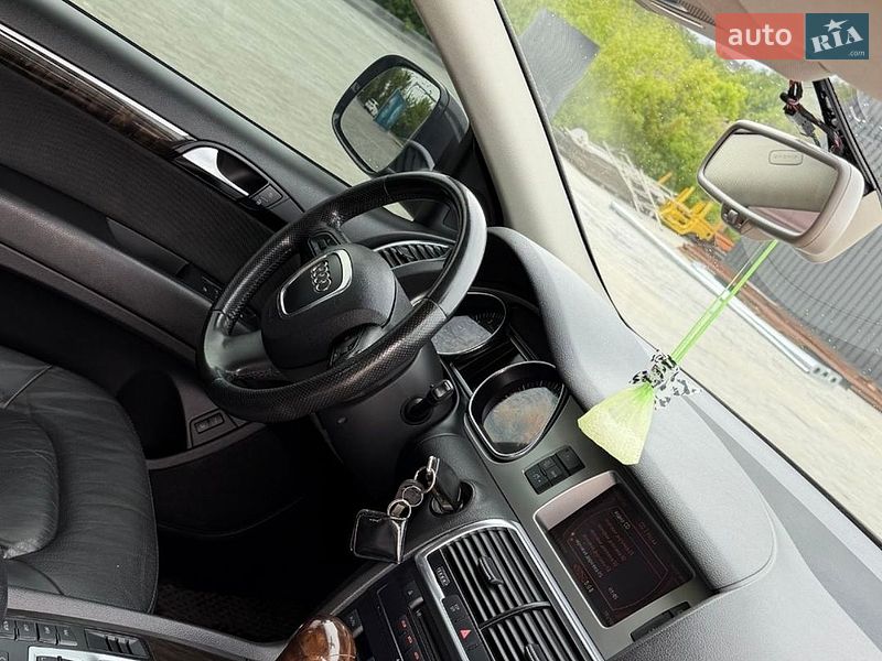 Позашляховик / Кросовер Audi Q7 2007 в Хоролі