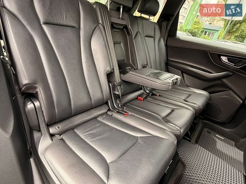 Внедорожник / Кроссовер Audi Q7 2017 в Бердичеве