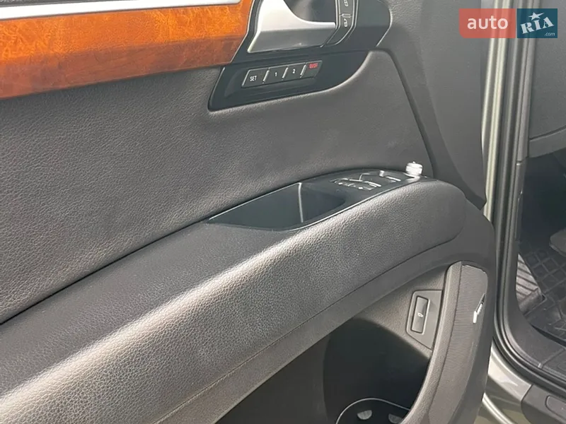 Audi Q7 2014 VIN WA1LMAFE9ED017240 фото оголошення 16 з 89