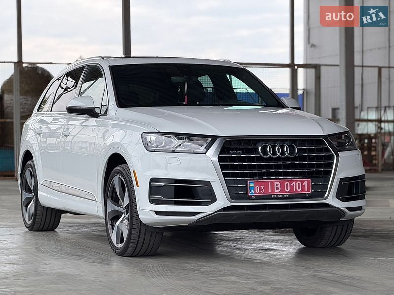 Внедорожник / Кроссовер Audi Q7 2017 в Ровно