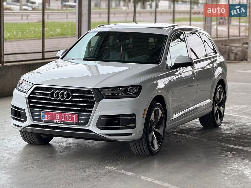 Внедорожник / Кроссовер Audi Q7 2017 в Ровно