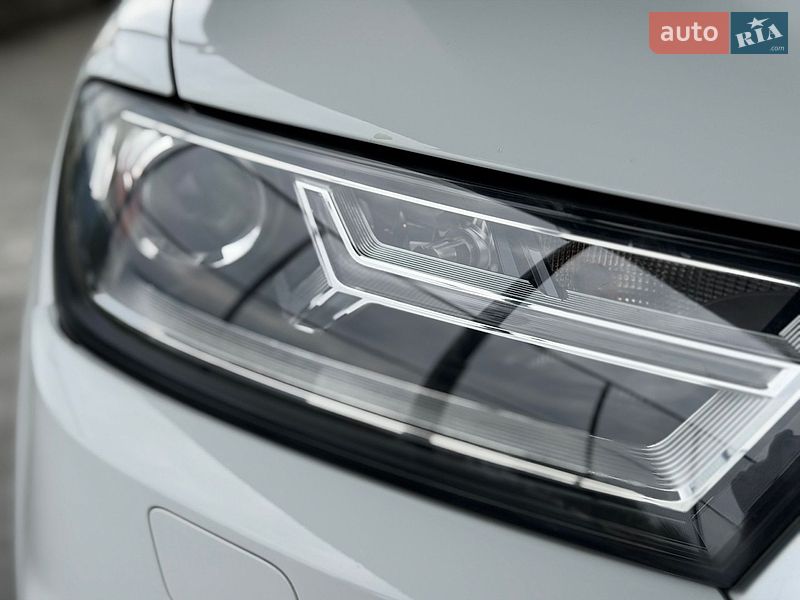 Внедорожник / Кроссовер Audi Q7 2017 в Ровно