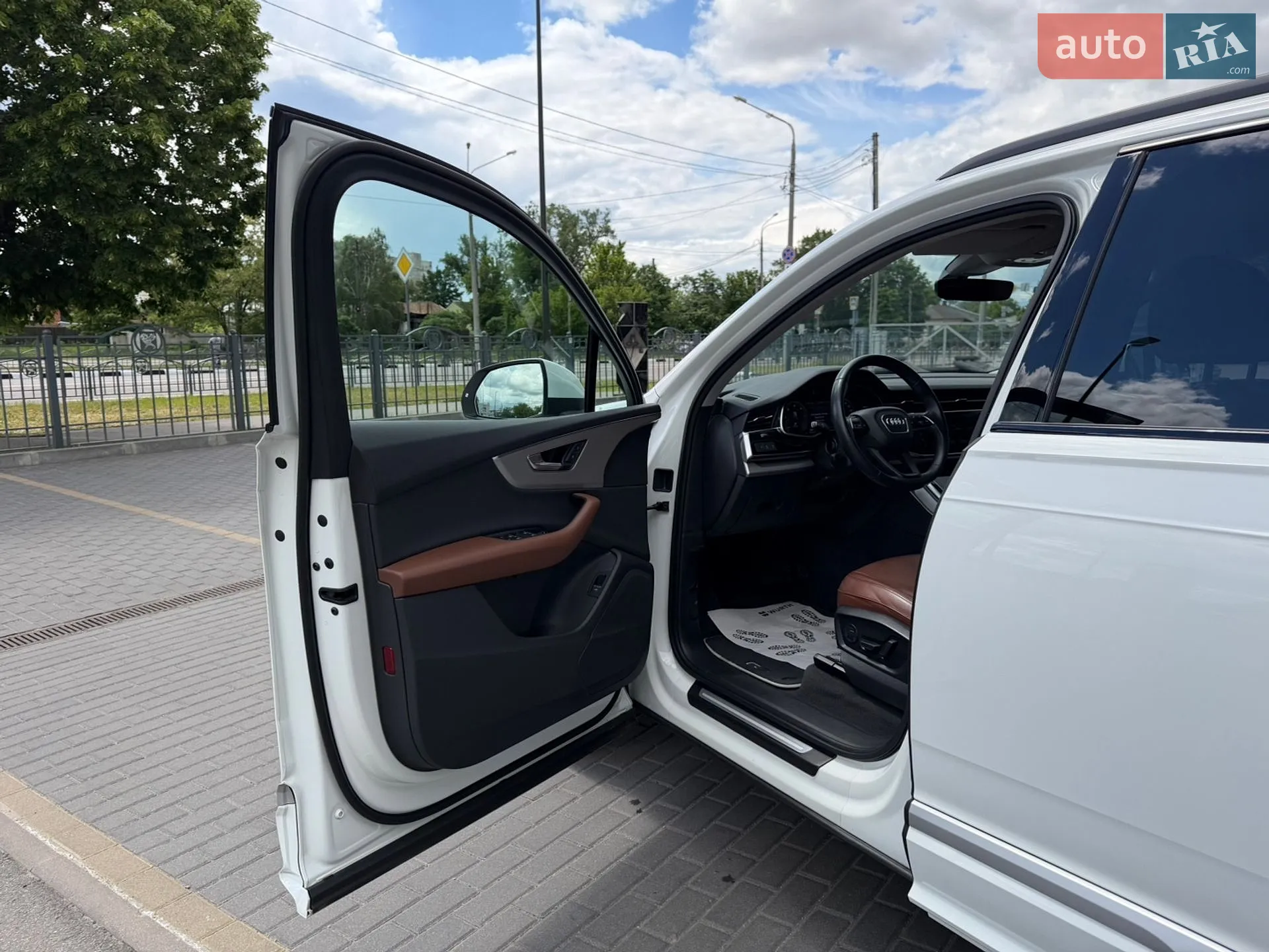 2020 Audi Q7 - мініатюра 17