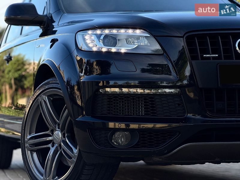 Внедорожник / Кроссовер Audi Q7 2013 в Одессе