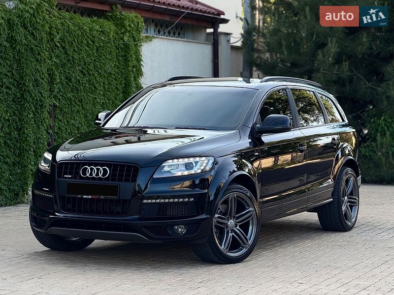 Внедорожник / Кроссовер Audi Q7 2013 в Одессе