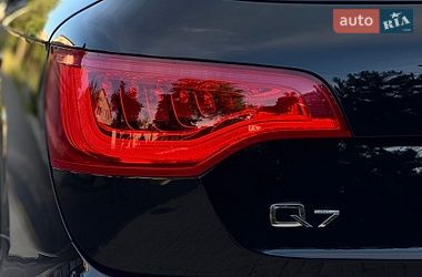 Внедорожник / Кроссовер Audi Q7 2013 в Одессе