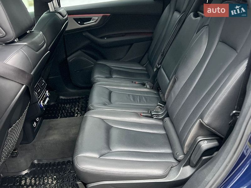 Позашляховик / Кросовер Audi Q7 2018 в Львові