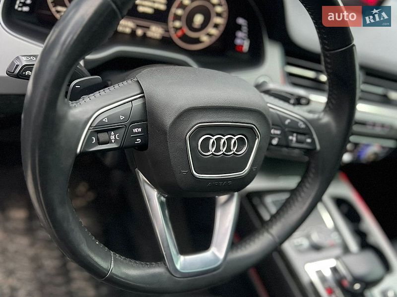 Позашляховик / Кросовер Audi Q7 2018 в Львові