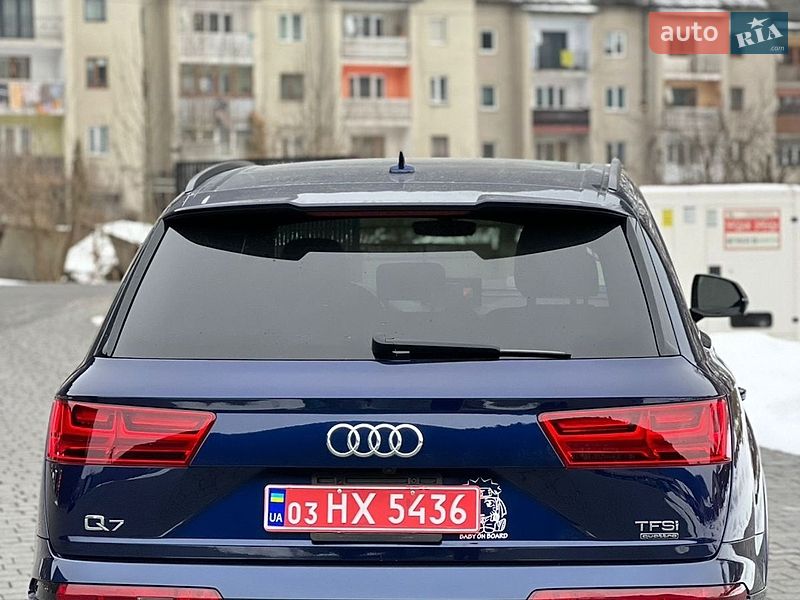 Позашляховик / Кросовер Audi Q7 2018 в Львові