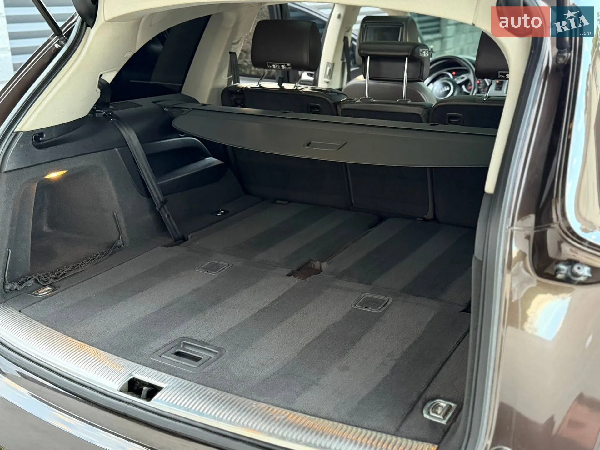 2010 Audi Q7 - мініатюра 22