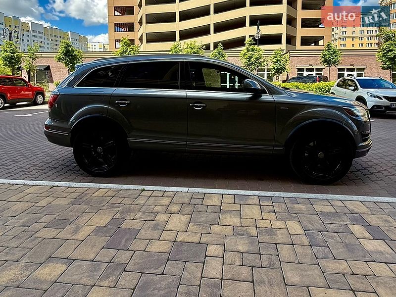 Позашляховик / Кросовер Audi Q7 2015 в Києві