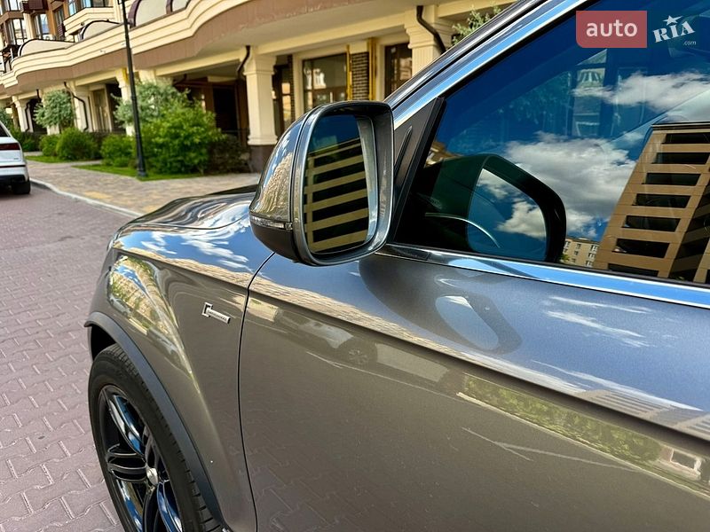 Позашляховик / Кросовер Audi Q7 2015 в Києві