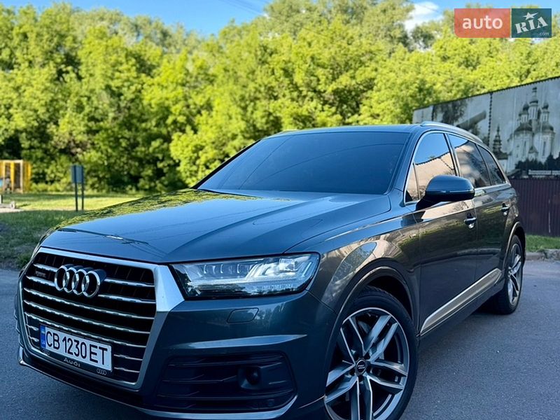 Внедорожник / Кроссовер Audi Q7 2015 в Чернигове