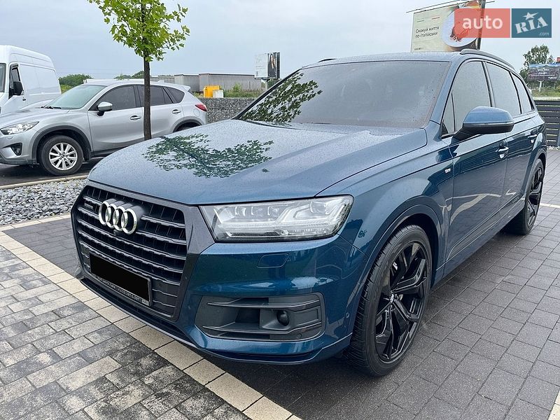 Внедорожник / Кроссовер Audi Q7 2019 в Мукачево