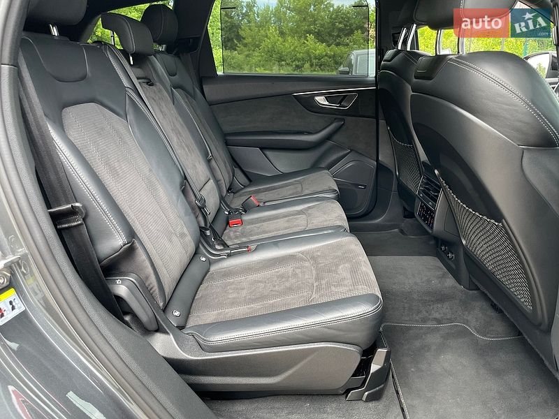 Позашляховик / Кросовер Audi Q7 2019 в Бердичеві