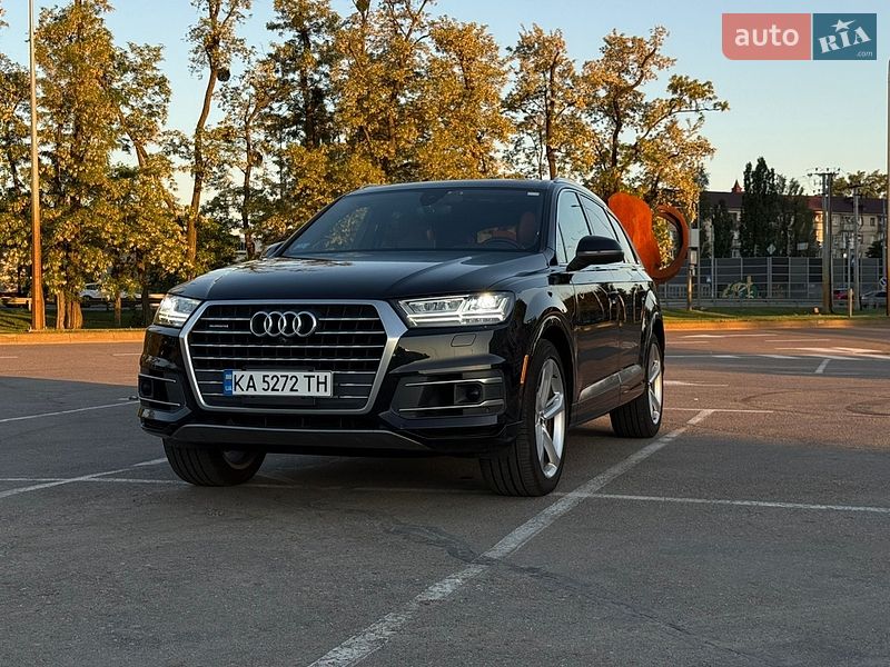 Внедорожник / Кроссовер Audi Q7 2019 в Киеве