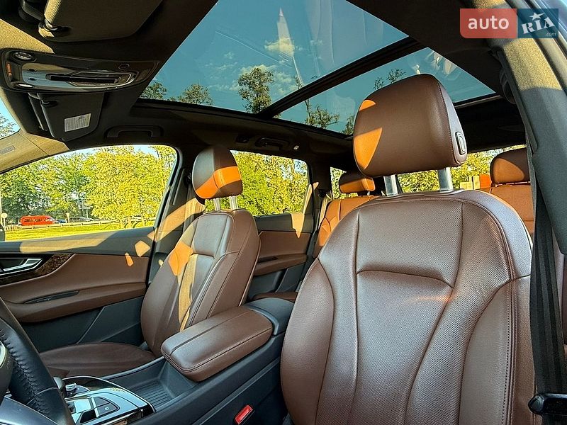Внедорожник / Кроссовер Audi Q7 2019 в Киеве