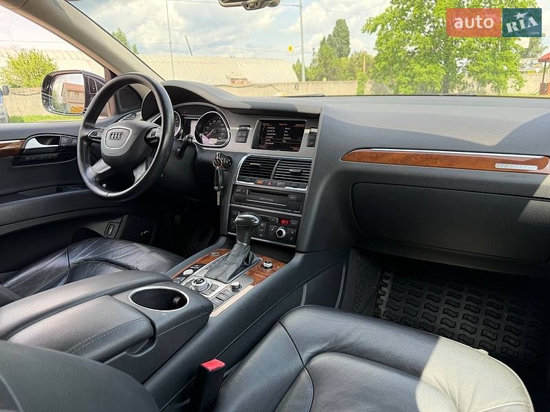 Позашляховик / Кросовер Audi Q7 2014 в Києві фото 35 Позашляховик / Кросовер Audi Q7 2014 в Києві