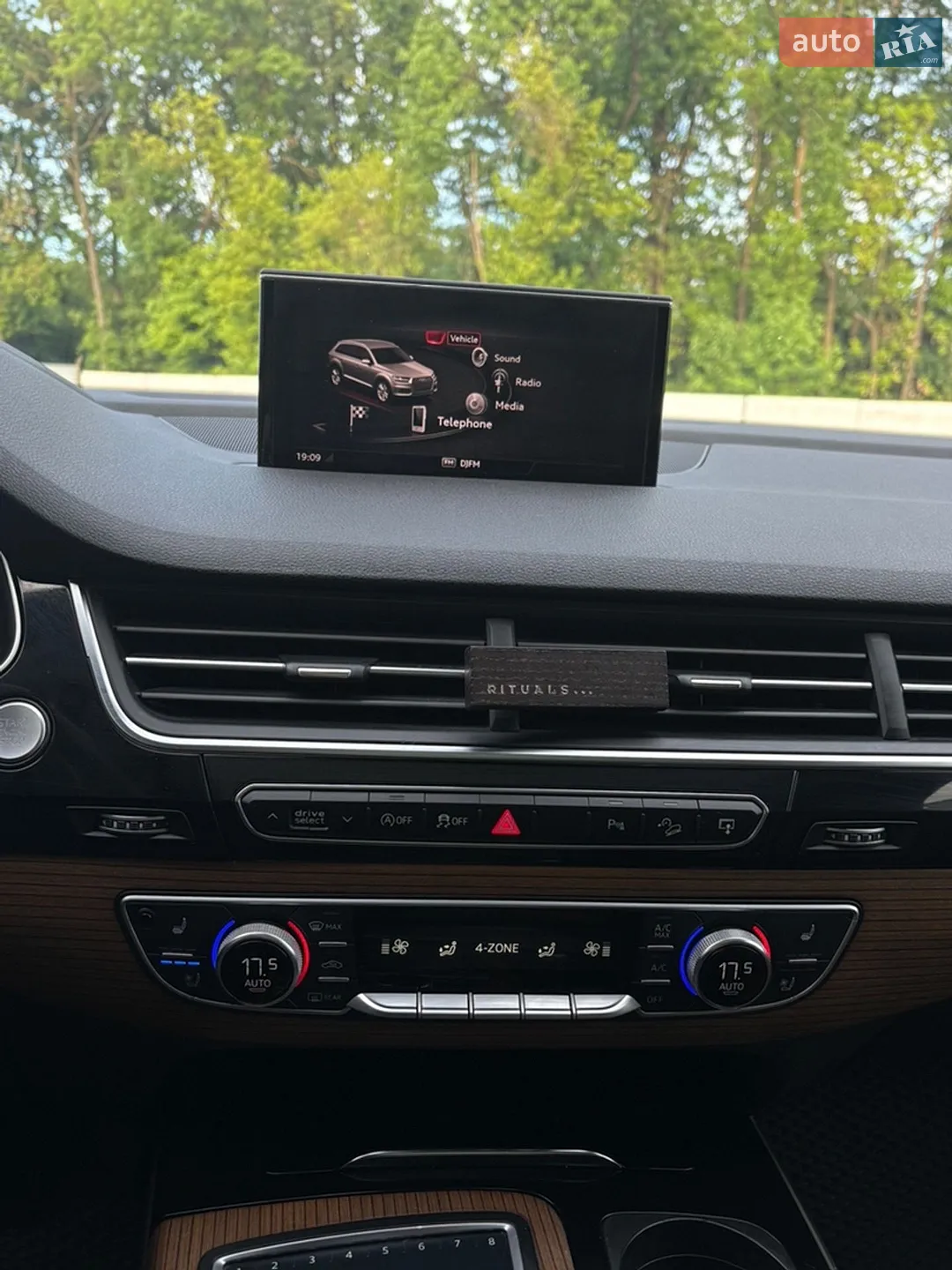 2016 Audi Q7 - мініатюра 26