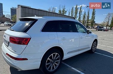 Внедорожник / Кроссовер Audi Q7 2017 в Киеве