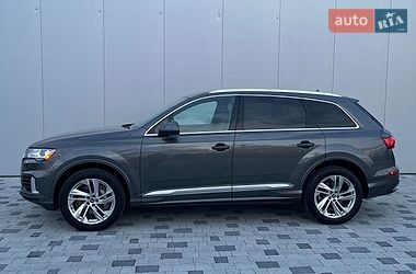 Внедорожник / Кроссовер Audi Q7 2021 в Мукачево