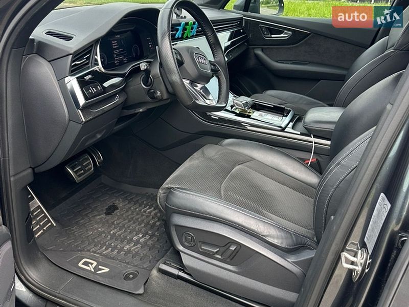 Позашляховик / Кросовер Audi Q7 2020 в Львові