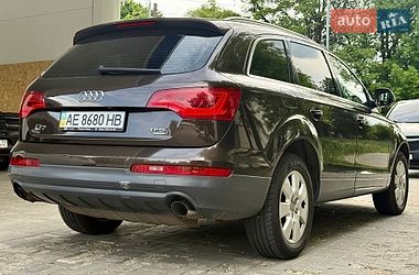 Позашляховик / Кросовер Audi Q7 2012 в Дніпрі