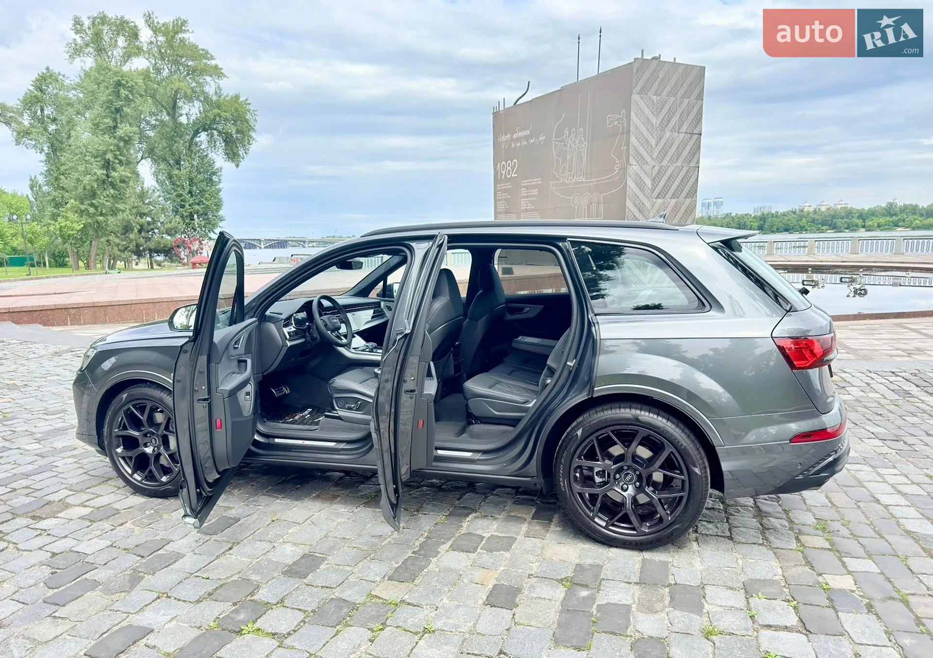 2026 Audi Q7 - мініатюра 82