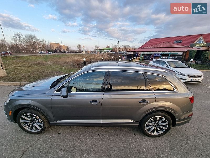 Внедорожник / Кроссовер Audi Q7 2017 в Киеве