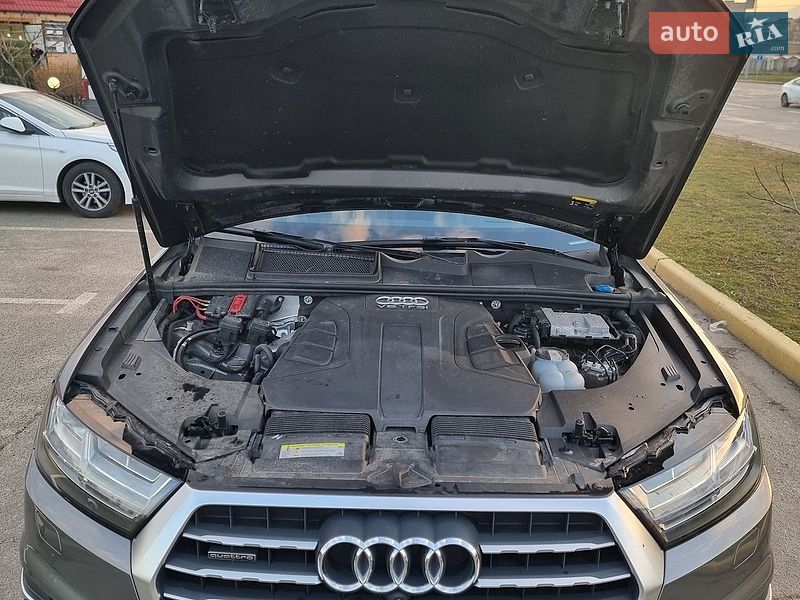 Внедорожник / Кроссовер Audi Q7 2017 в Киеве
