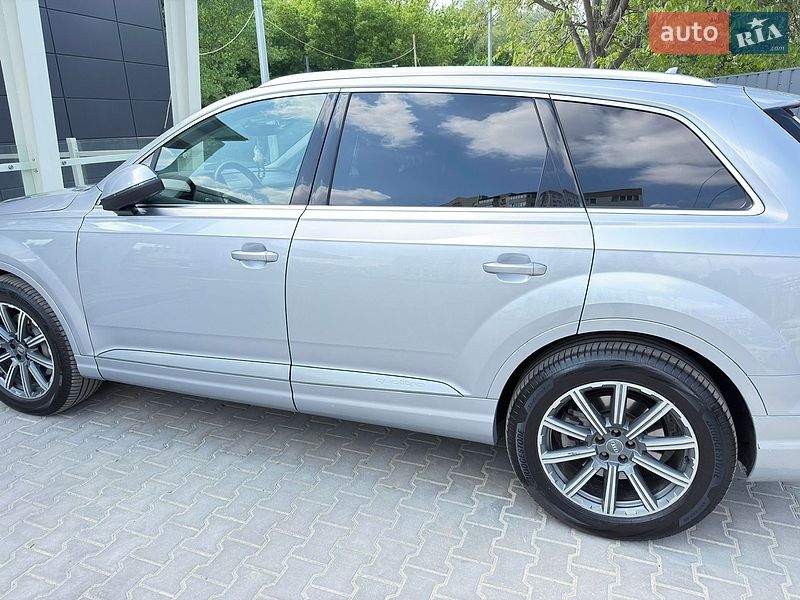 Позашляховик / Кросовер Audi Q7 2018 в Чернівцях фото 33 Позашляховик / Кросовер Audi Q7 2018 в Чернівцях
