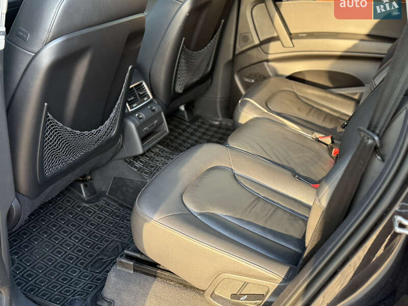 Позашляховик / Кросовер Audi Q7 2014 в Самборі