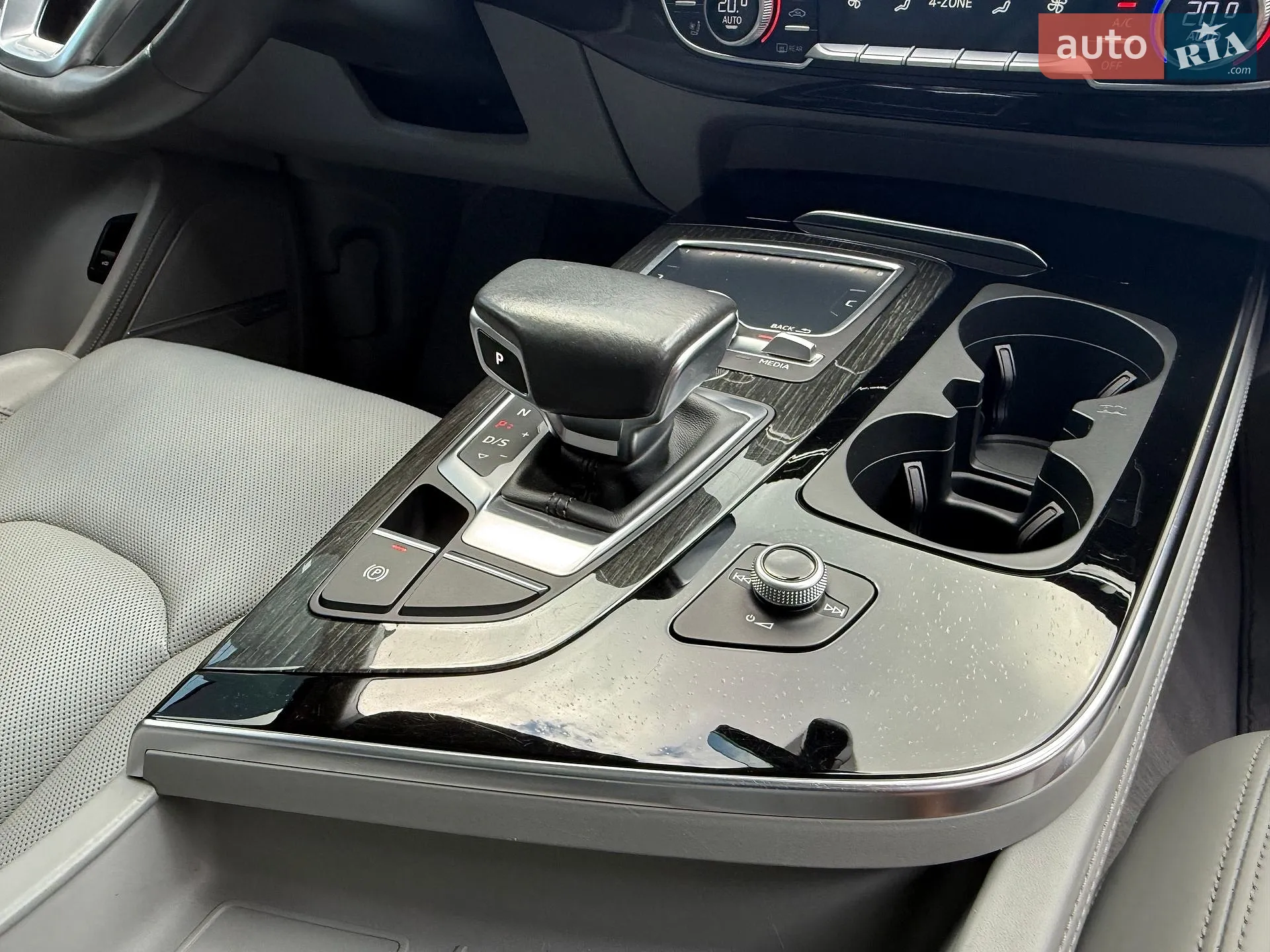 2017 Audi Q7 - мініатюра 43