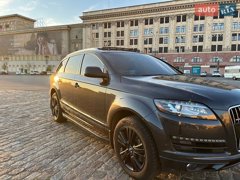 Позашляховик / Кросовер Audi Q7 2011 в Харкові