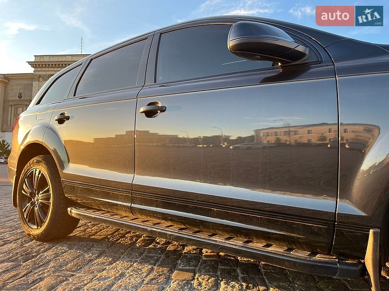 Позашляховик / Кросовер Audi Q7 2011 в Харкові