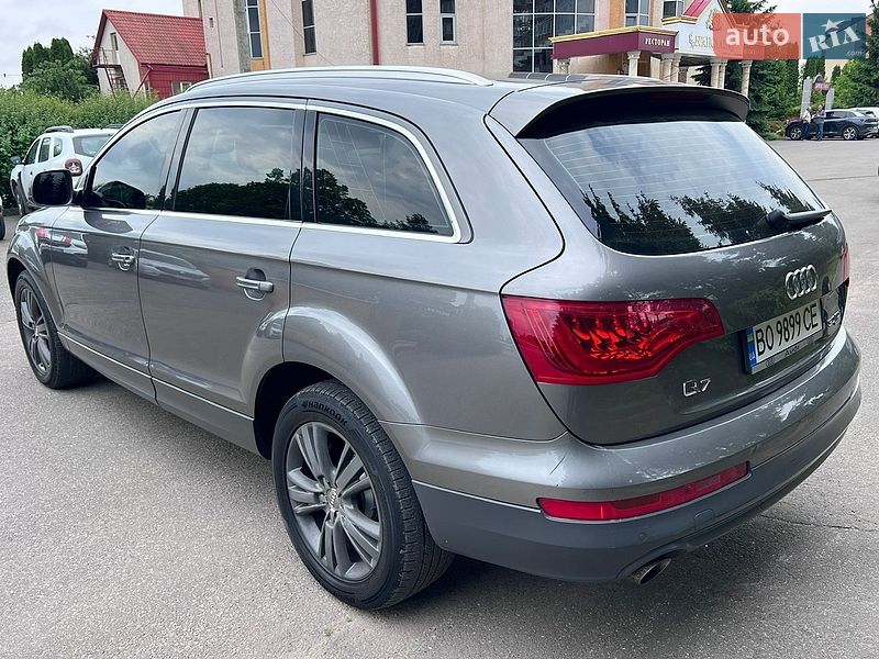 Позашляховик / Кросовер Audi Q7 2010 в Тернополі
