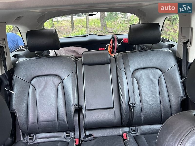 Позашляховик / Кросовер Audi Q7 2010 в Тернополі
