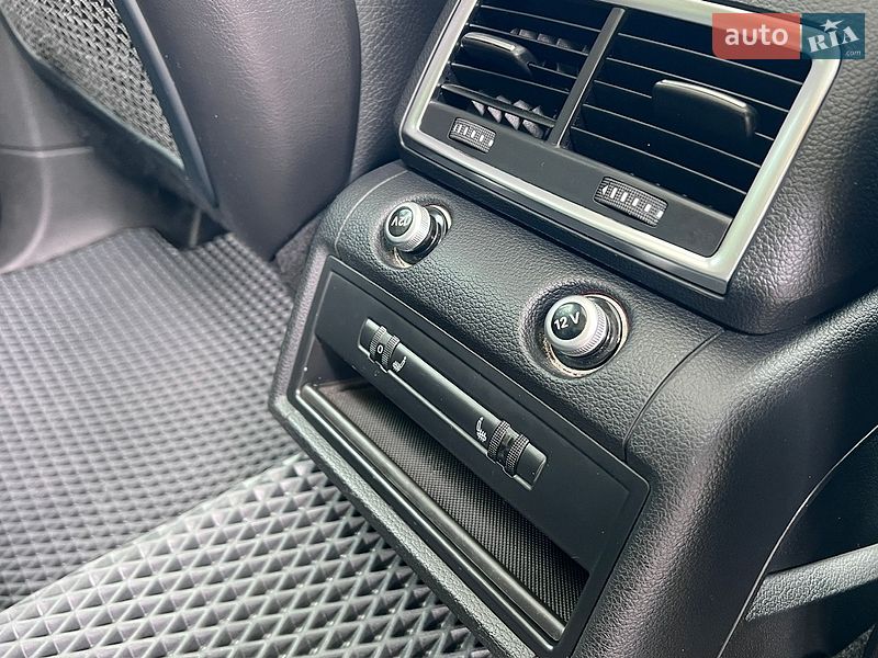Позашляховик / Кросовер Audi Q7 2010 в Тернополі